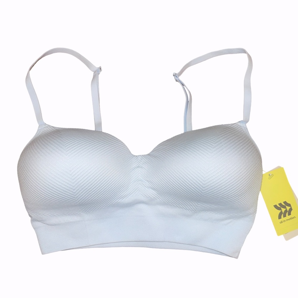 All in Motion Light Blue Ribbed Sports Bra
XS, S, M, L, XL, XXL
New with Tags